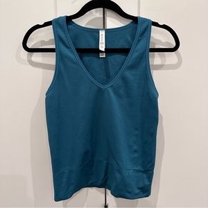 Athleta Aurora Seamless Tank in Borealis Green